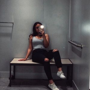 Meet your Posher, Jina